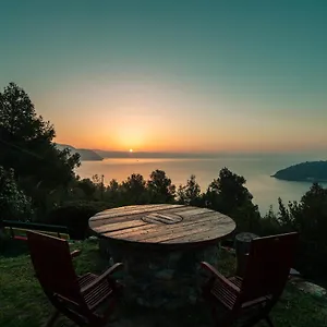 La Collina Sul Mare Bed & Breakfast
